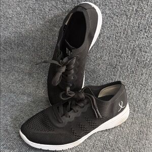 Bloch Omnia Black Knit Dance Sneakers Women’s 6.5